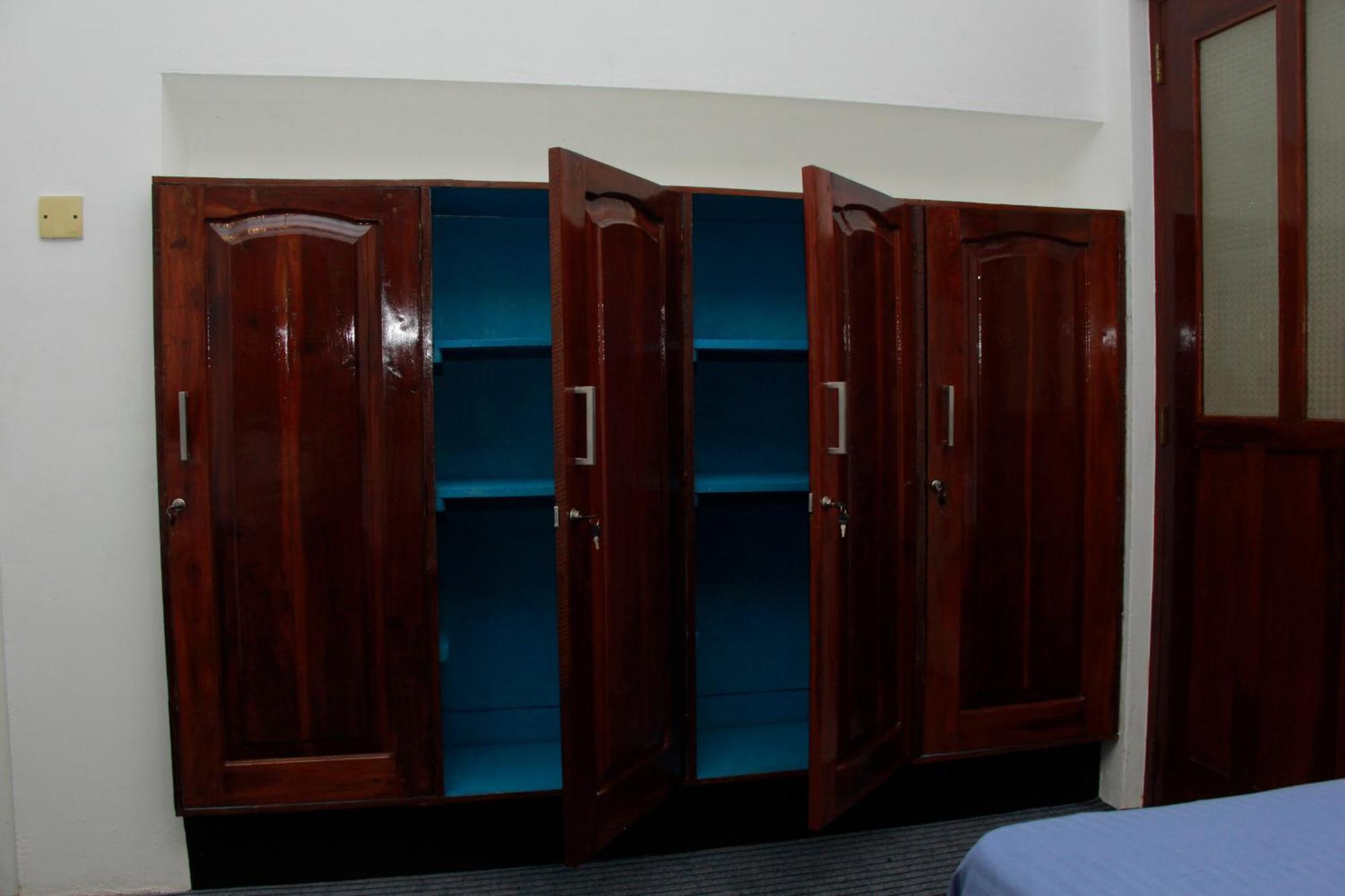 Traveler'S Haven Hostel At Colombo Intl Airport Katunayaka Luaran gambar