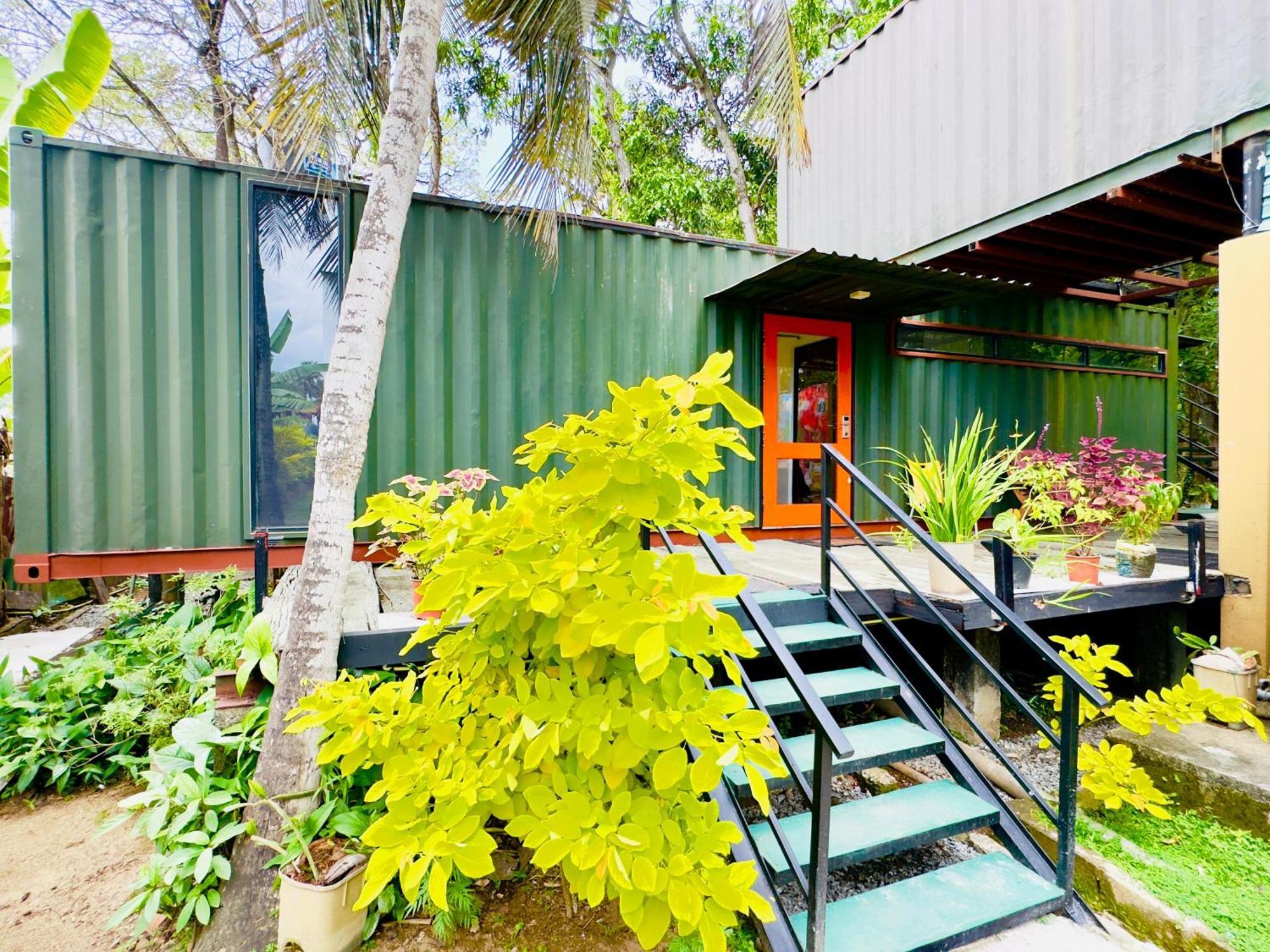 Traveler'S Haven Hostel At Colombo Intl Airport Katunayaka Luaran gambar
