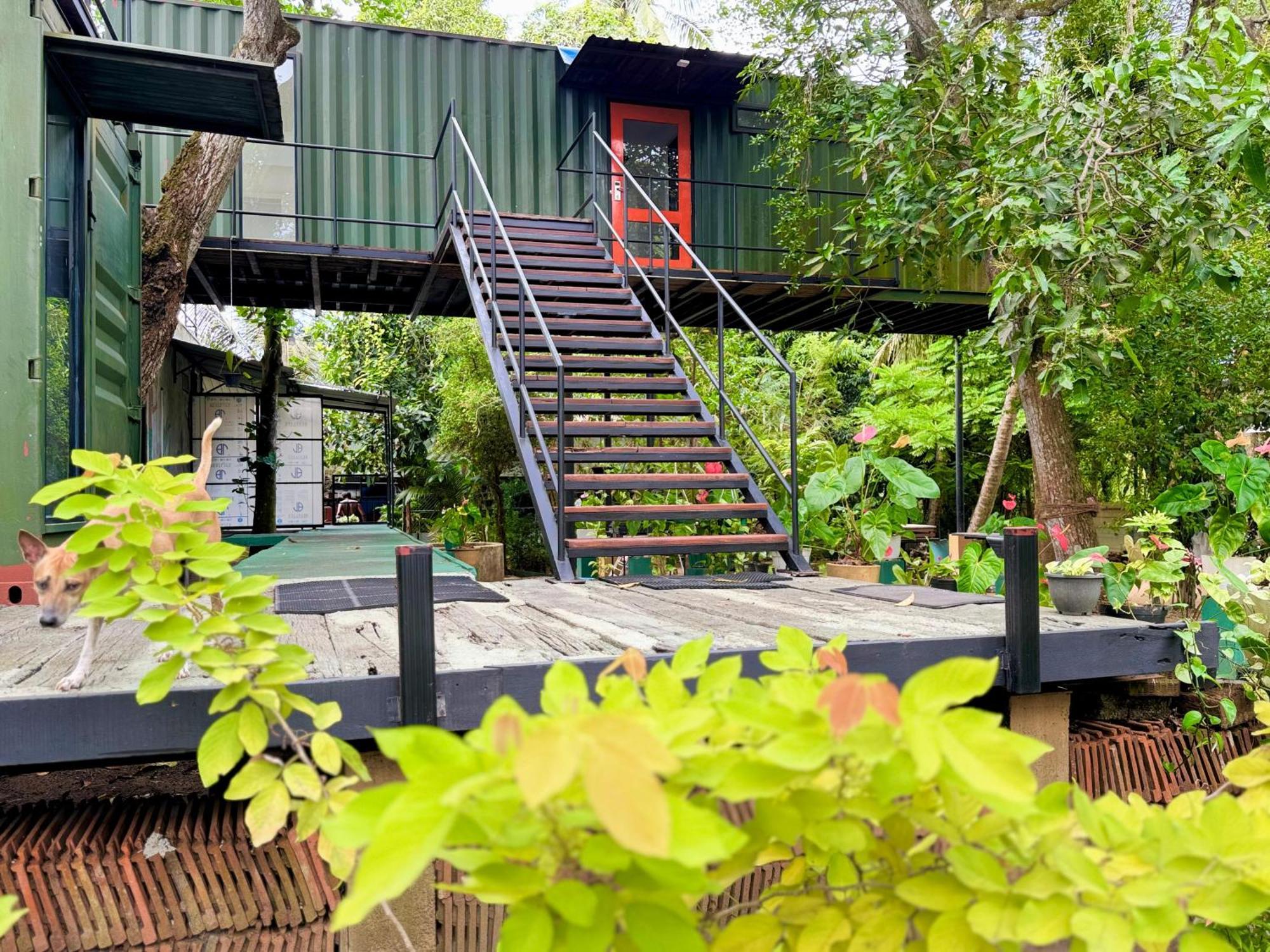 Traveler'S Haven Hostel At Colombo Intl Airport Katunayaka Luaran gambar