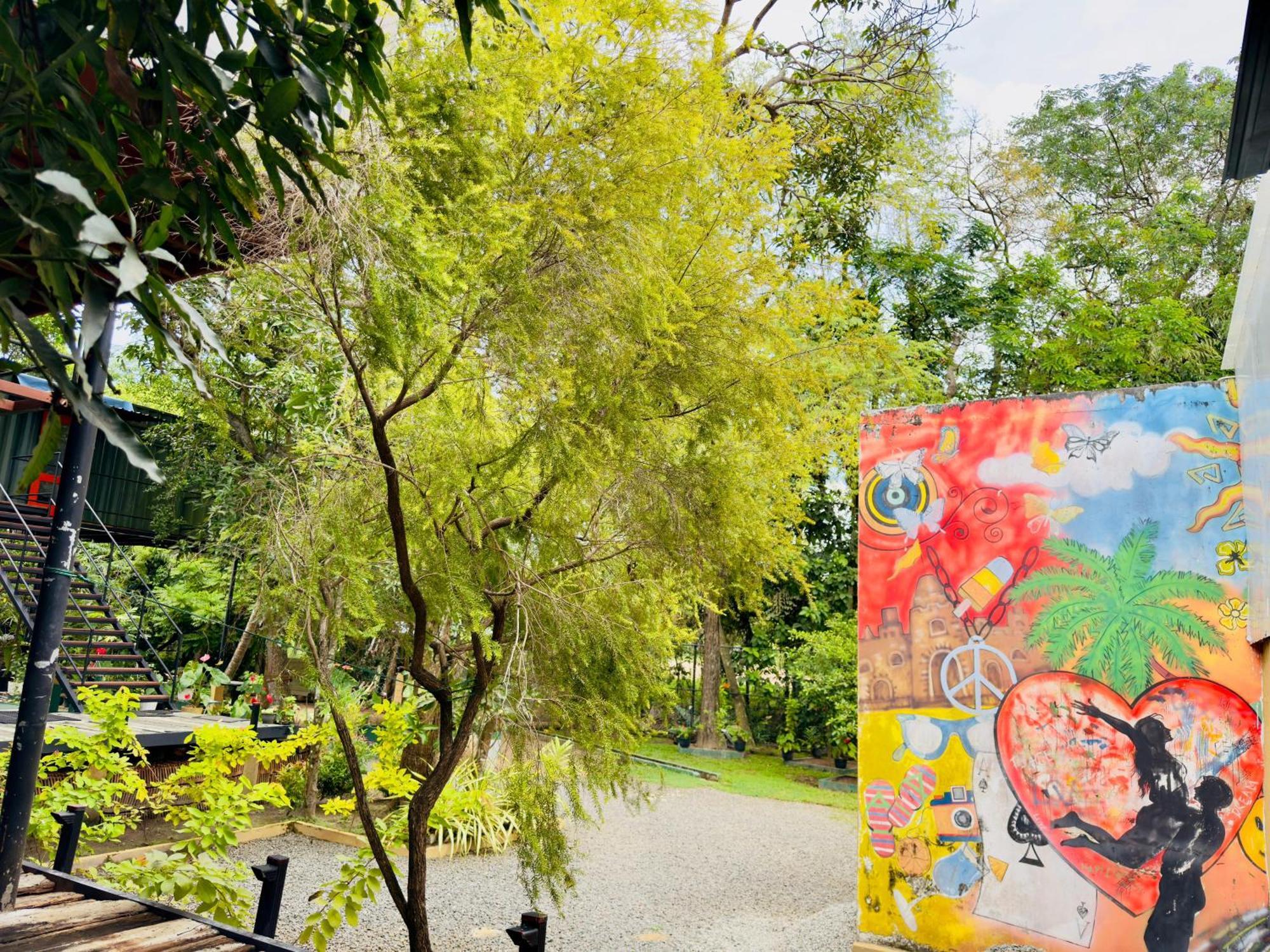 Traveler'S Haven Hostel At Colombo Intl Airport Katunayaka Luaran gambar